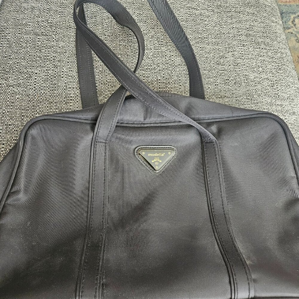 Like new Clean black vinyl modella black large makeup accessories bag Pocket